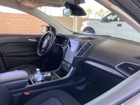 Used 2023 Ford Edge SE w/ Black Appearance Package AWD/4WD image 5