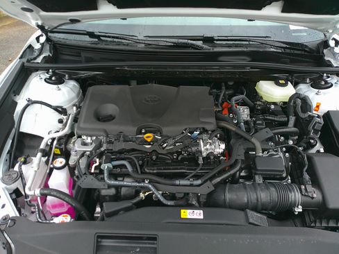 Used 2026 Toyota Camry LE image 33