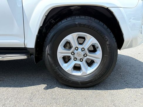 Used 2019 Toyota 4Runner SR5 image 41