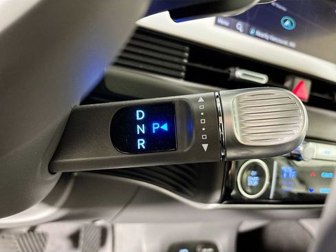 Used 2024 Hyundai Ioniq 5 SEL image 18