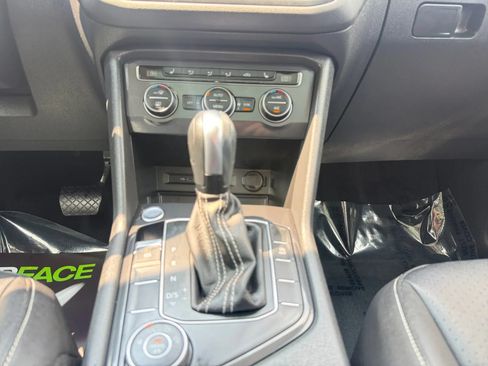 Used 2021 Volkswagen Tiguan S AWD/4WD image 32