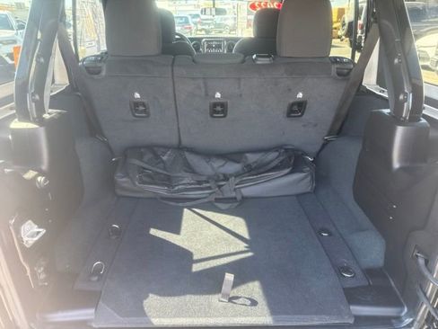 Certified 2022 Jeep Wrangler Unlimited Sport AWD/4WD image 20