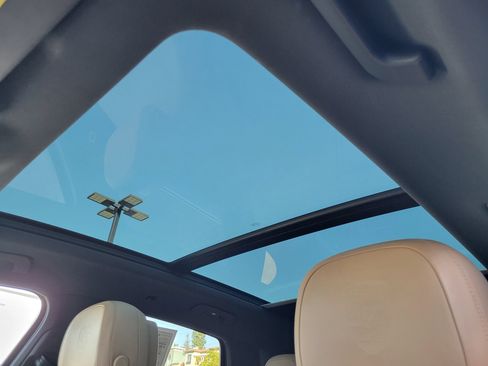 Certified 2022 Porsche Cayenne Platinum Edition AWD/4WD image 26