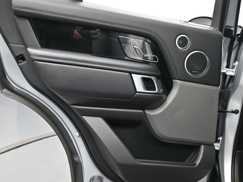 Used 2020 Land Rover Range Rover HSE image 22