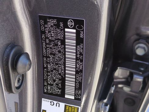 Used 2022 Toyota Prius Prime XLE FWD image 25