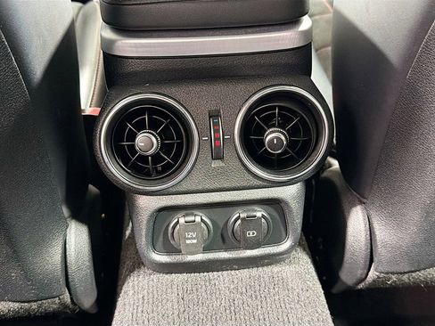 Used 2023 Kia Stinger GT2 AWD/4WD image 28