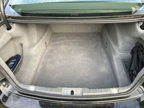 Used 2011 BMW 750Li xDrive image 21