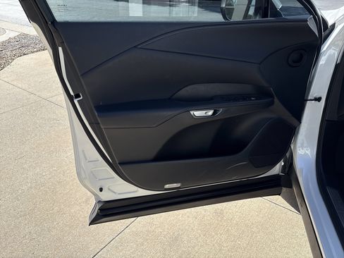 Certified 2025 Lexus RX 350h w/ Accessory Package (Z1) AWD/4WD image 14