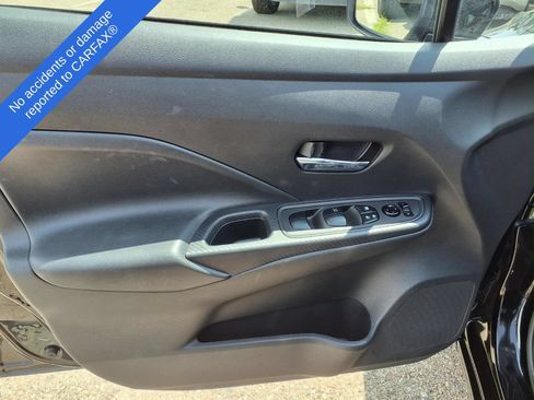 Used 2023 Nissan Versa SV FWD image 14