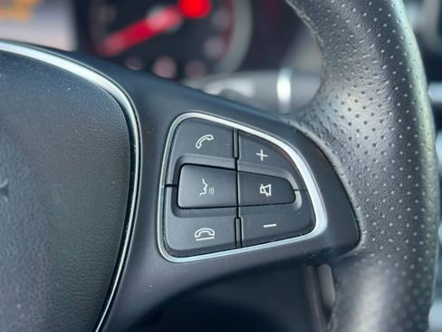 Used 2019 Mercedes-Benz GLC 300 GLC 300 Sport Utility 4D w/ Premium Package image 25