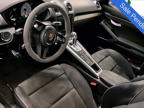 Used 2022 Porsche 718 Cayman GT4 RWD image 7