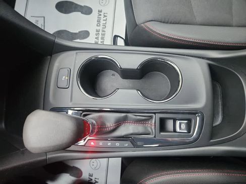 Used 2022 Chevrolet Equinox RS image 24