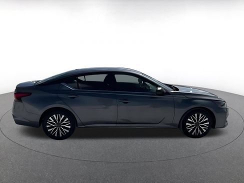Used 2026 Nissan Altima 2.5 SV FWD image 16
