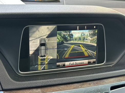 Used 2014 Mercedes-Benz E 350 4MATIC Wagon image 26