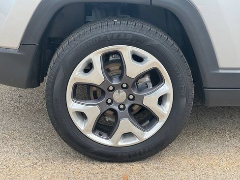 Used 2021 Jeep Compass Limited AWD/4WD image 8