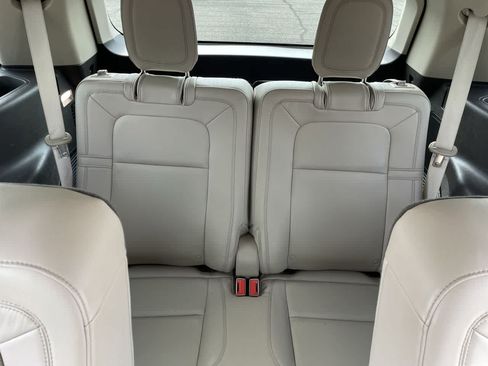 Used 2022 Lincoln Aviator Reserve w/ Elements Package Plus AWD/4WD image 19