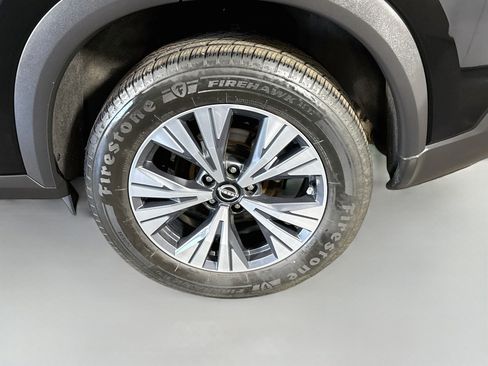 Used 2022 Nissan Rogue SV FWD image 37