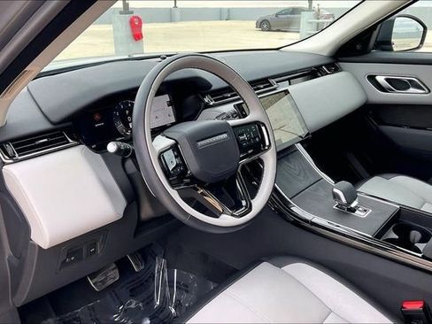Used 2025 Land Rover Range Rover Velar Dynamic SE image 14