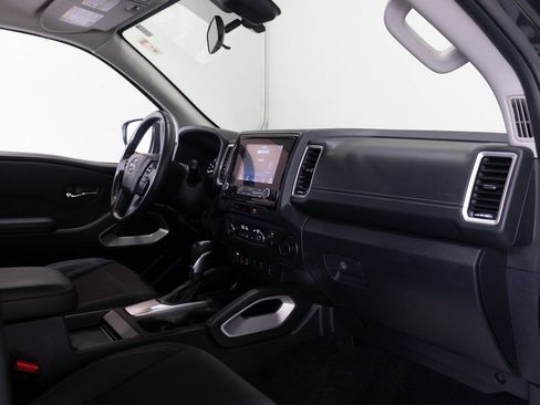 Used 2024 Nissan Frontier SV w/ SV Convenience Package RWD image 22