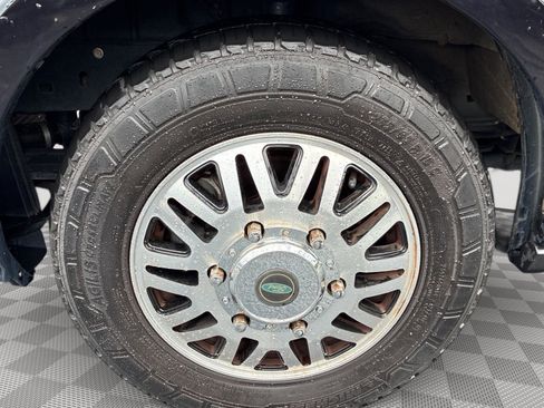Used 2023 Ford Transit 150 Low Roof AWD image 4