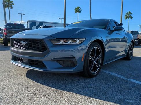 Used 2024 Ford Mustang Coupe image 8