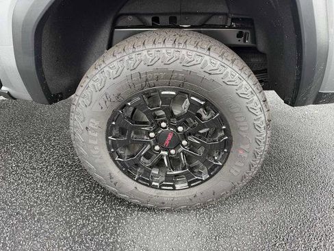 New 2026 GMC Canyon Elevation w/ Convenience Package image 29