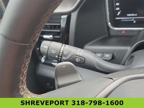 Used 2025 GMC Sierra 1500 AT4 w/ AT4 Premium Package AWD/4WD image 24