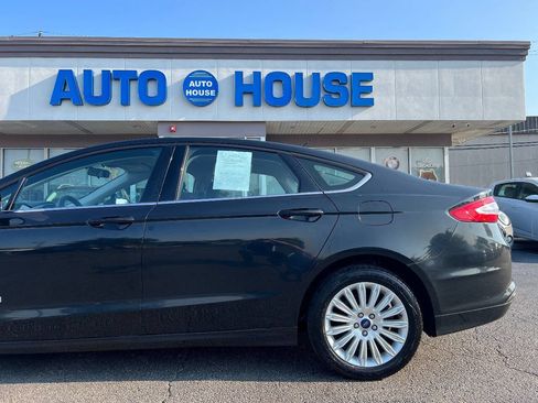 Used 2014 Ford Fusion SE FWD image 38