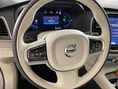 Used 2025 Volvo XC90 T8 Plus w/ Protection Package Premier AWD/4WD image 23