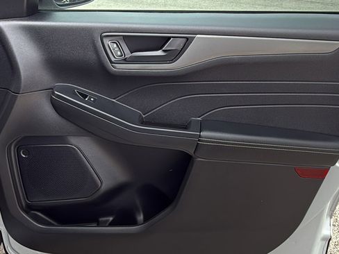 Used 2024 Ford Escape Active FWD image 29