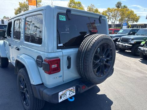 Used 2024 Jeep Wrangler Unlimited Sahara AWD/4WD image 20