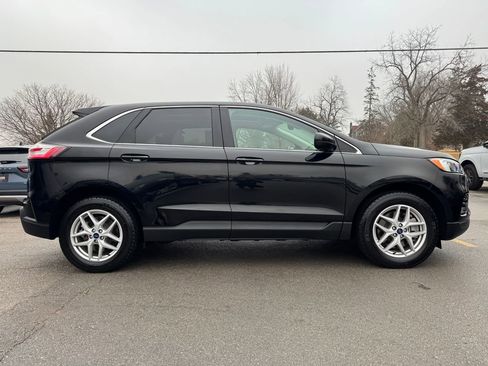 Used 2022 Ford Edge SEL w/ Convenience Package image 4