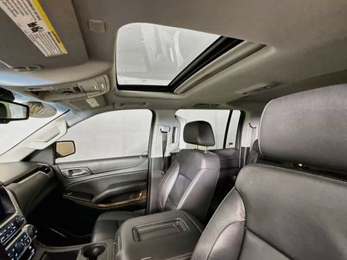Used 2020 Chevrolet Suburban LT AWD/4WD image 23