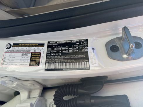 Used 2022 Mercedes-Benz GLC 300 4MATIC image 23