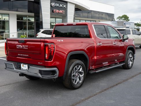 New 2026 GMC Sierra 1500 SLT w/ SLT Premium Package image 3