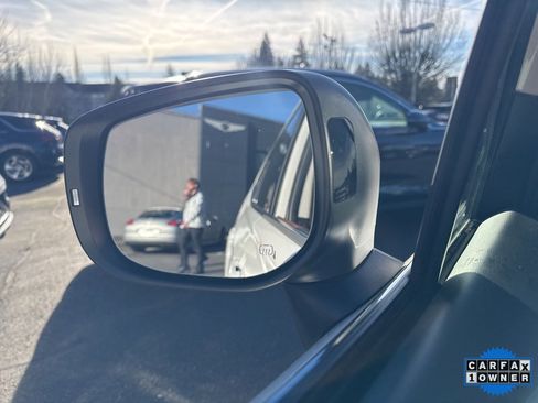 Used 2023 Subaru Forester Touring image 43