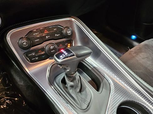 Used 2016 Dodge Challenger SRT Hellcat RWD image 14