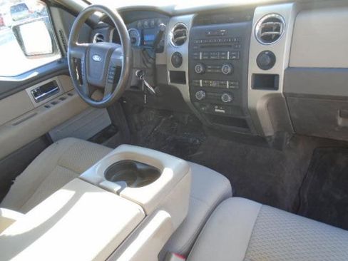 Used 2010 Ford F150 XLT image 9