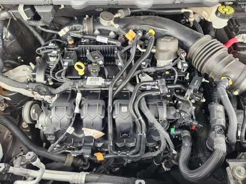 Used 2024 Ford Edge SEL image 30