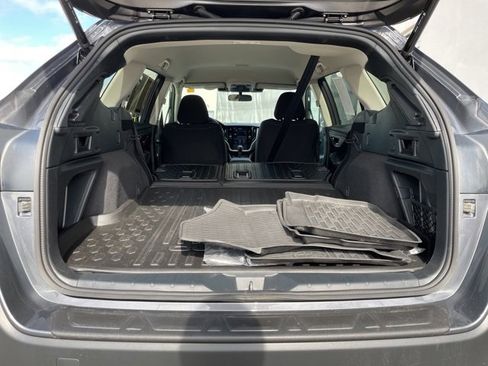 Used 2025 Subaru Outback Premium image 31