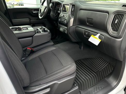 New 2026 Chevrolet Silverado 1500 Custom RWD image 15