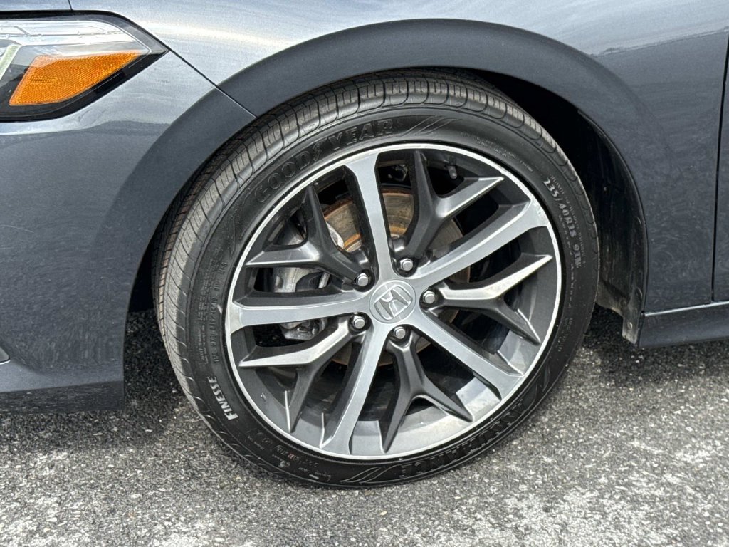 Used 2023 Honda Civic Touring image 31