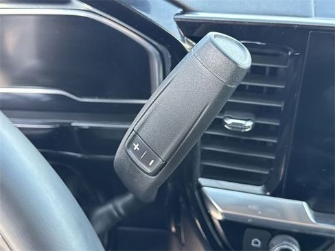 Used 2025 Chevrolet Silverado 2500 LT w/ Safety Package image 12