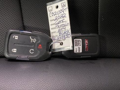 Used 2022 GMC Terrain AT4 w/ Infotainment Package II AWD/4WD image 21