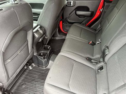 Used 2020 Jeep Gladiator Sport w/ Quick Order Package 23S image 17