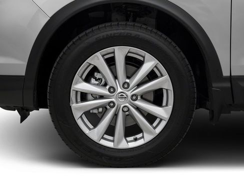 Used 2017 Nissan Rogue Sport SV FWD image 14