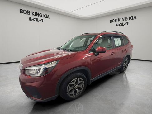 Used 2019 Subaru Forester Premium w/ All-Weather Package AWD/4WD image 1
