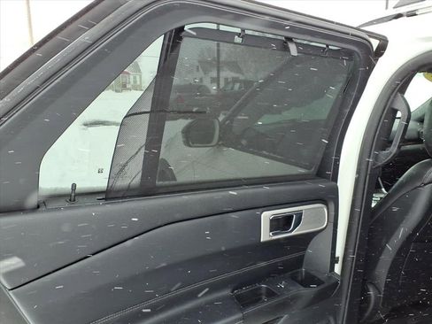 Used 2020 Ford Explorer Limited w/ Class III Trailer Tow Package image 14