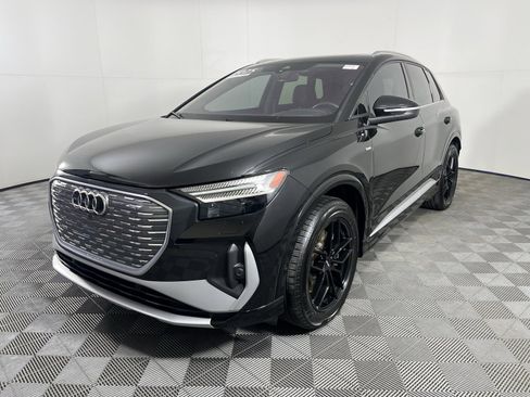 Used 2024 Audi Q4 e-tron Prestige image 4