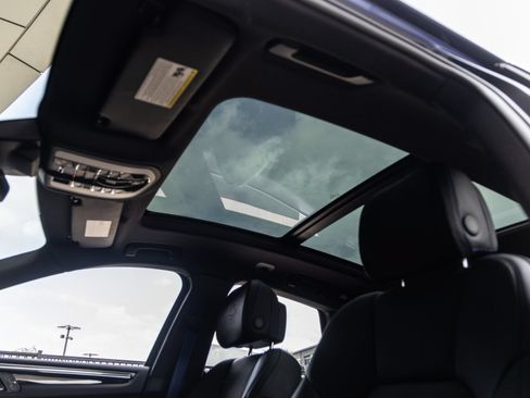 Certified 2026 Porsche Macan S AWD/4WD image 25